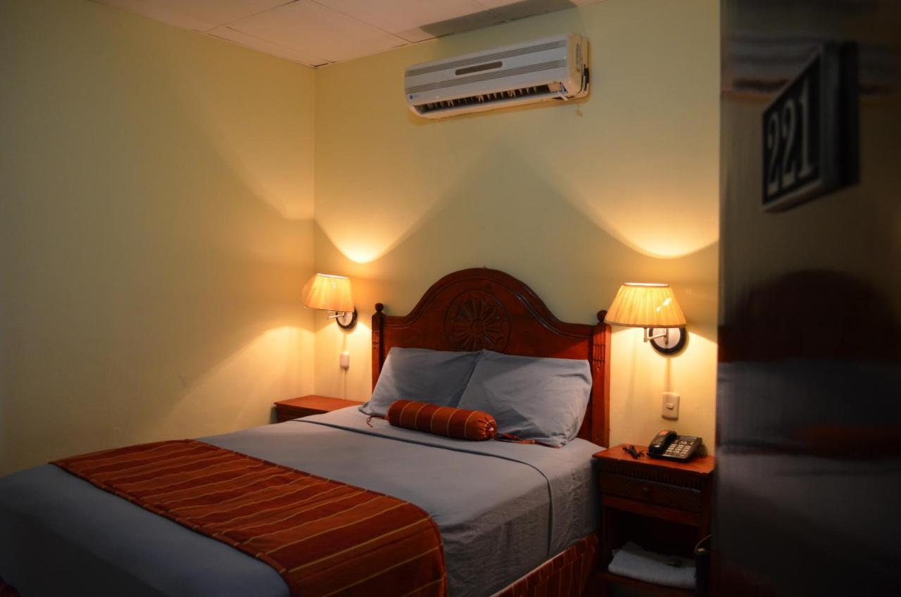 Hotel Plaza Palmero San Pedro Sula Exterior photo